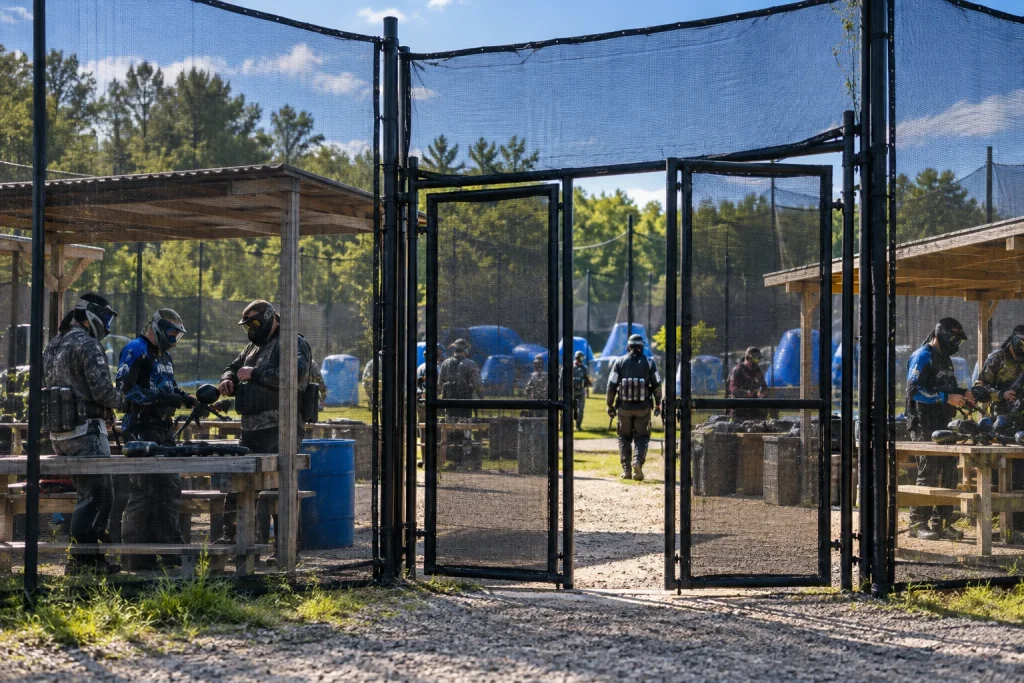 Illustration : Règles et références pour la sécurité des sites de paintball
