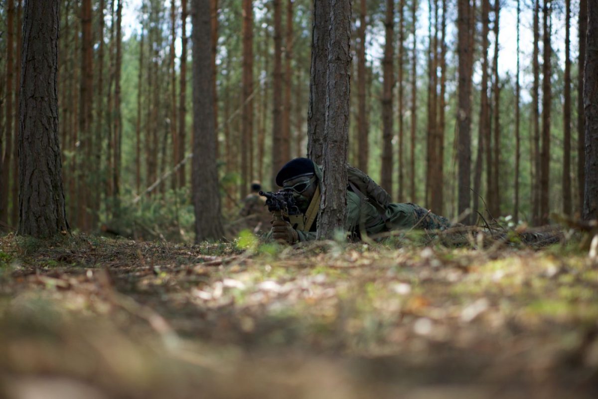 Organiser un weekend woodsball en groupe : guide pratique