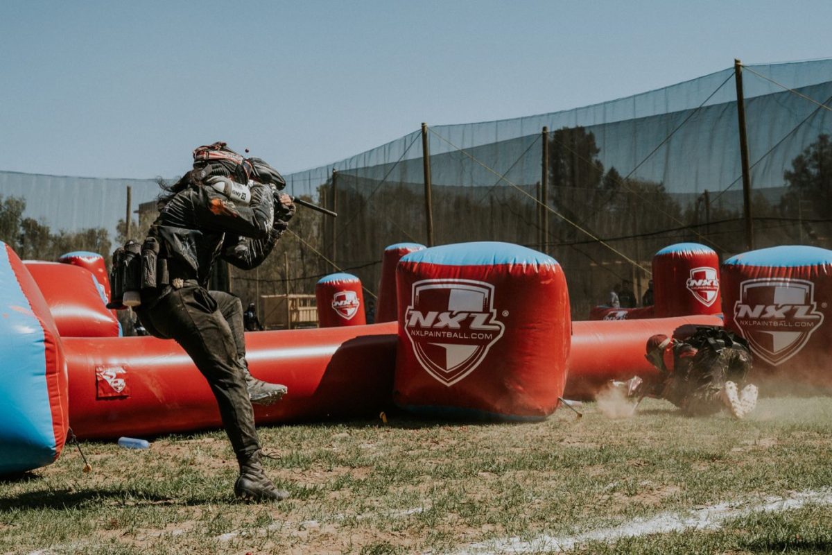 Top terrains de paintball adaptés aux sorties en famille